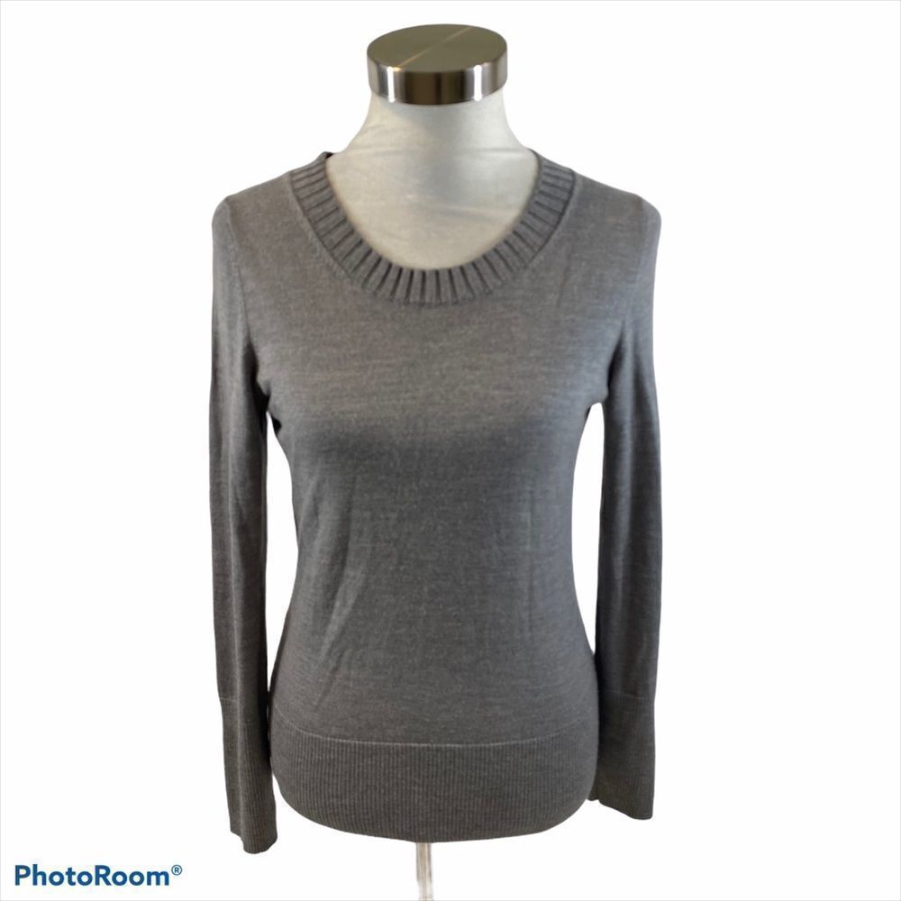 Banana Republic Merino Wool Grey Sweater Small